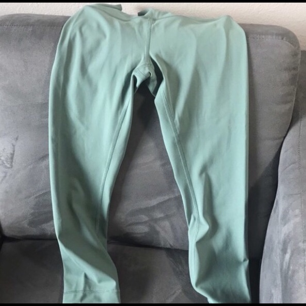 Lululemon Wunder Under